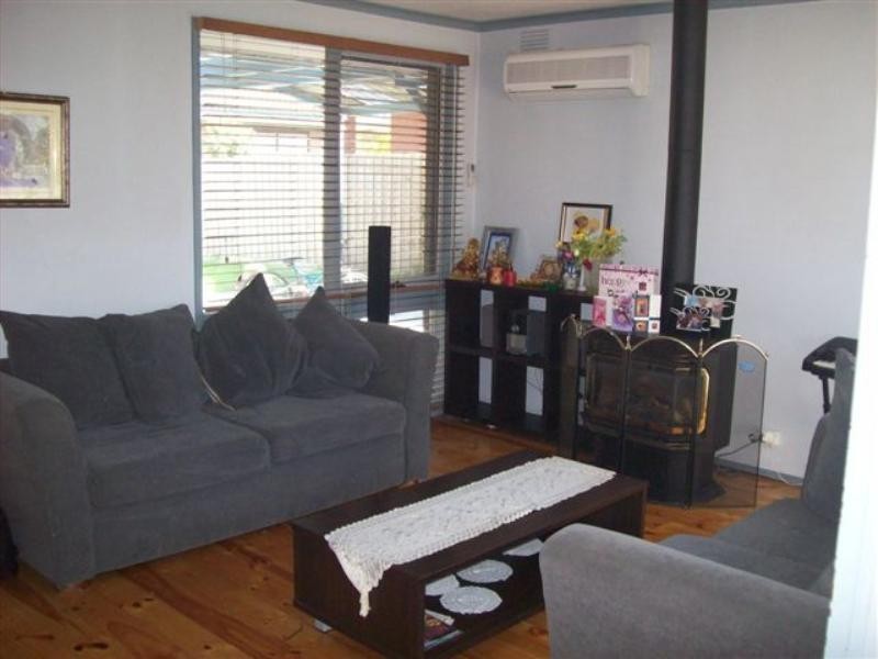 4 Harper Close, Craigieburn VIC 3064