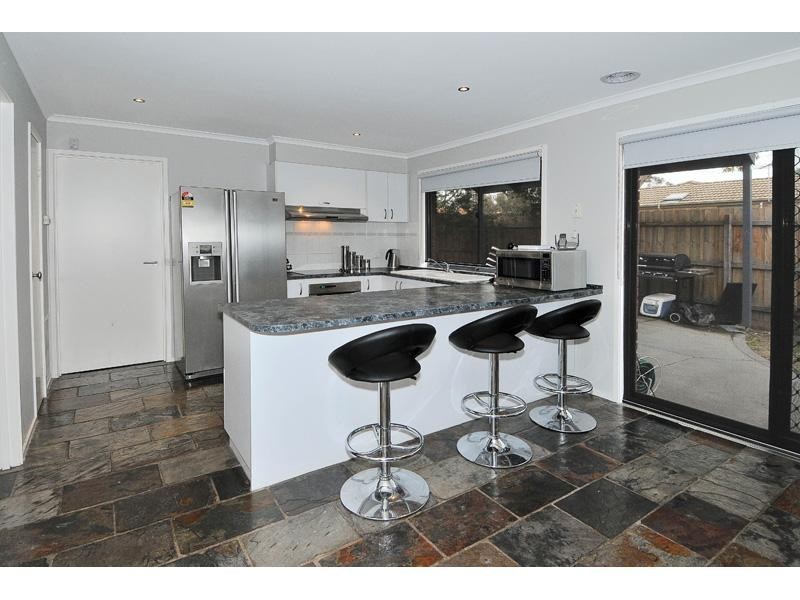 11 Merrigan Court, Roxburgh Park VIC 3064