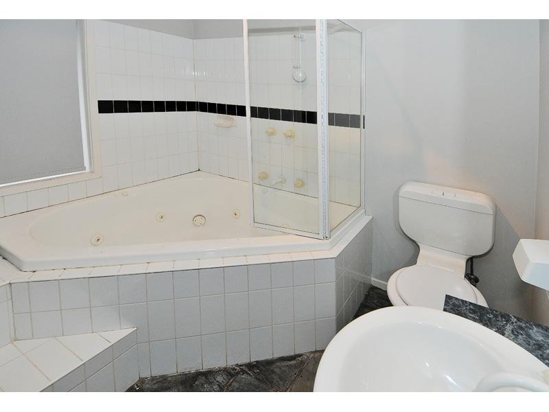 11 Merrigan Court, Roxburgh Park VIC 3064