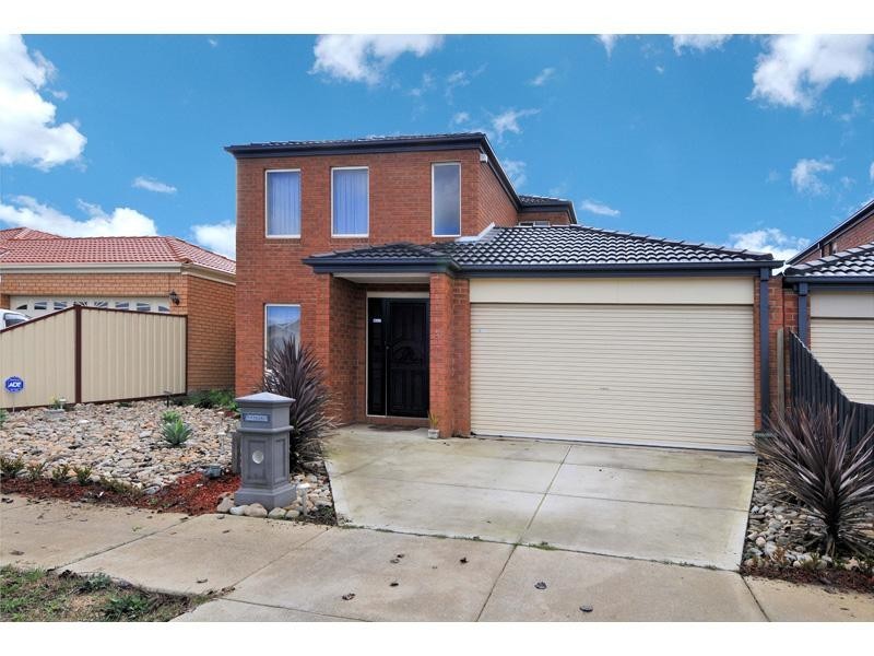 12 Peartree Court, Roxburgh Park VIC 3064