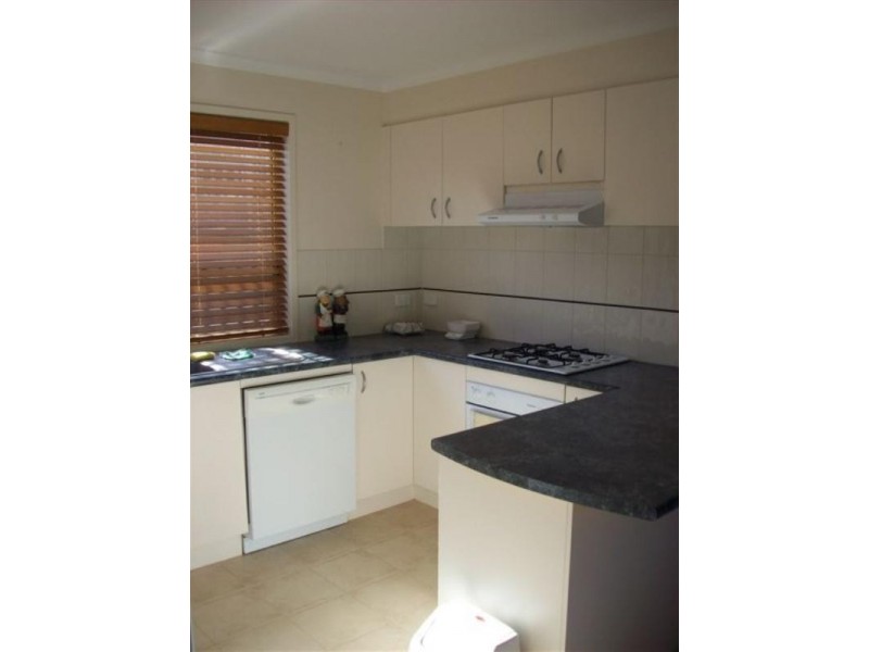 4 Mekong Place, Roxburgh Park VIC 3064