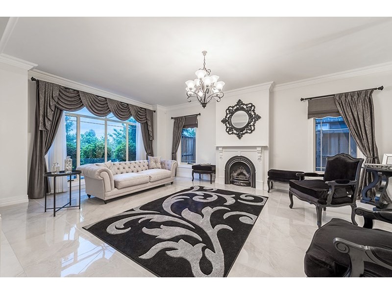 3 Hedges Street, Craigieburn VIC 3064