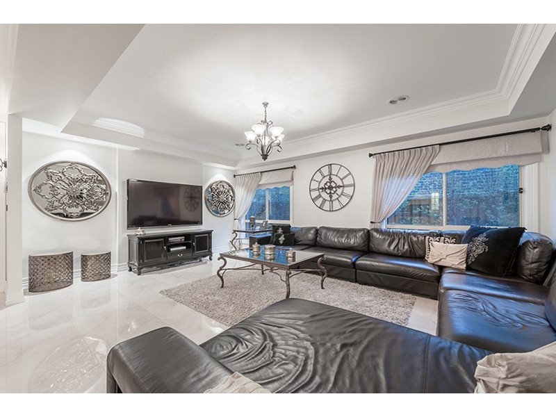 3 Hedges Street, Craigieburn VIC 3064