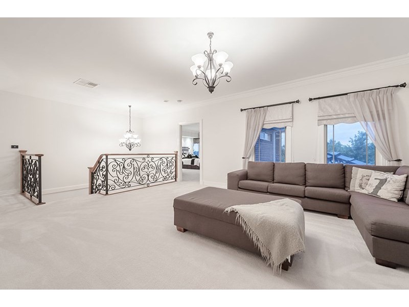 3 Hedges Street, Craigieburn VIC 3064