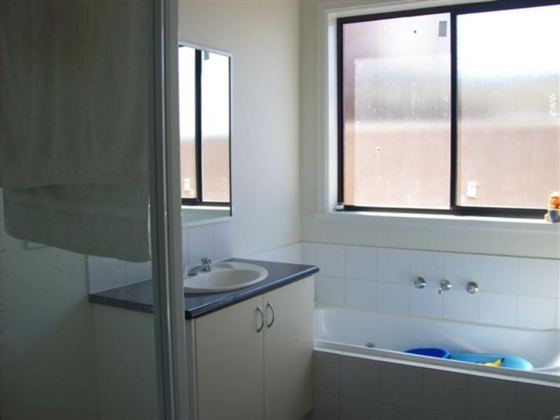 48 Tusmore Rise, Craigieburn VIC 3064