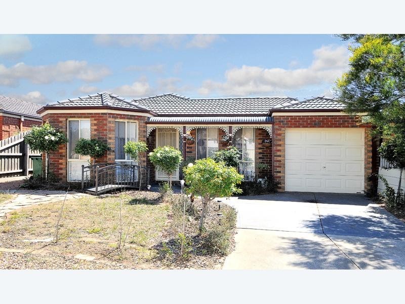 28 Caulfield Crescent, Roxburgh Park VIC 3064