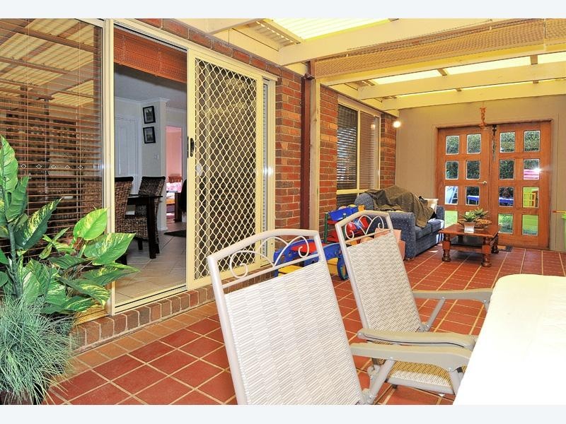 28 Caulfield Crescent, Roxburgh Park VIC 3064