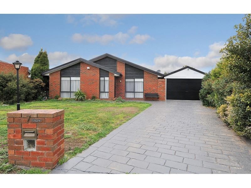7 Tedburn Court, Craigieburn VIC 3064