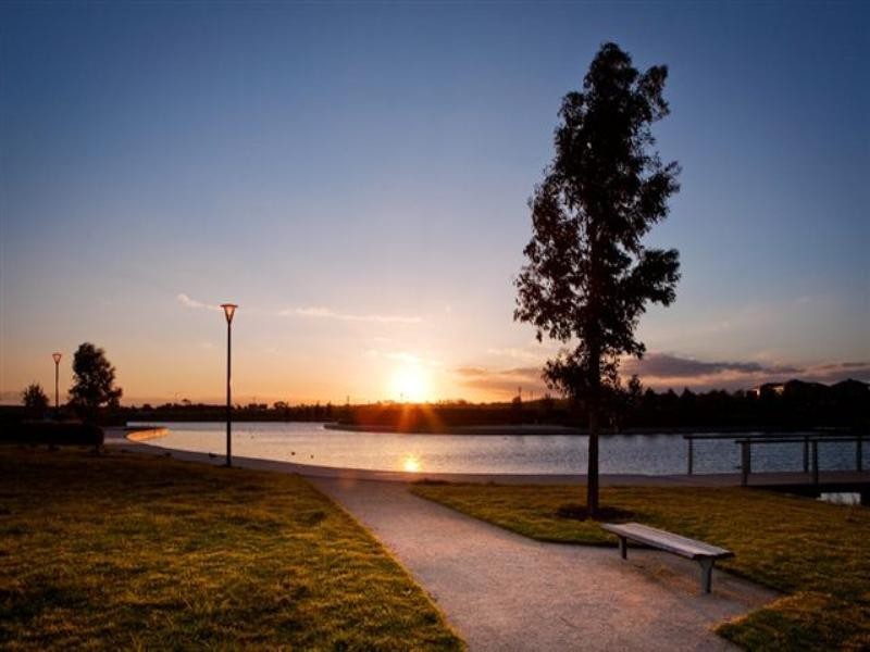 1 Hedges Street, Craigieburn VIC 3064