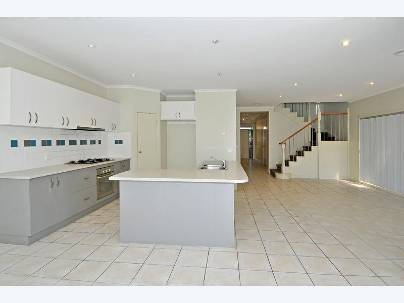 10 Explorers Place, Craigieburn VIC 3064