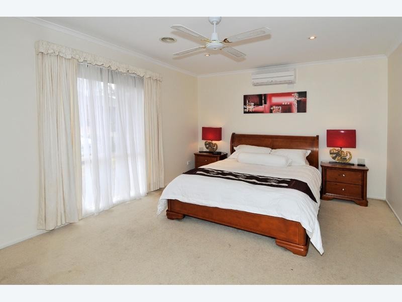 10 Exmouth Road, Craigieburn VIC 3064