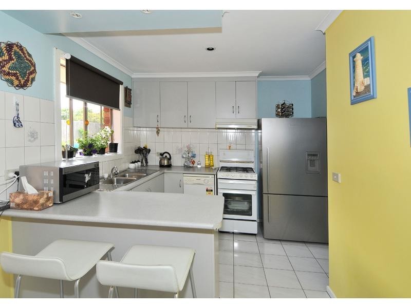 128 Lightwood Crescent, Meadow Heights VIC 3048