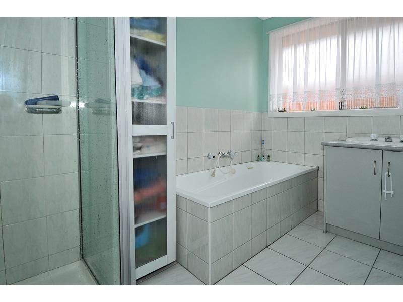 128 Lightwood Crescent, Meadow Heights VIC 3048