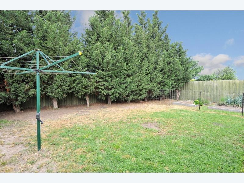 10 Exmouth Road, Craigieburn VIC 3064