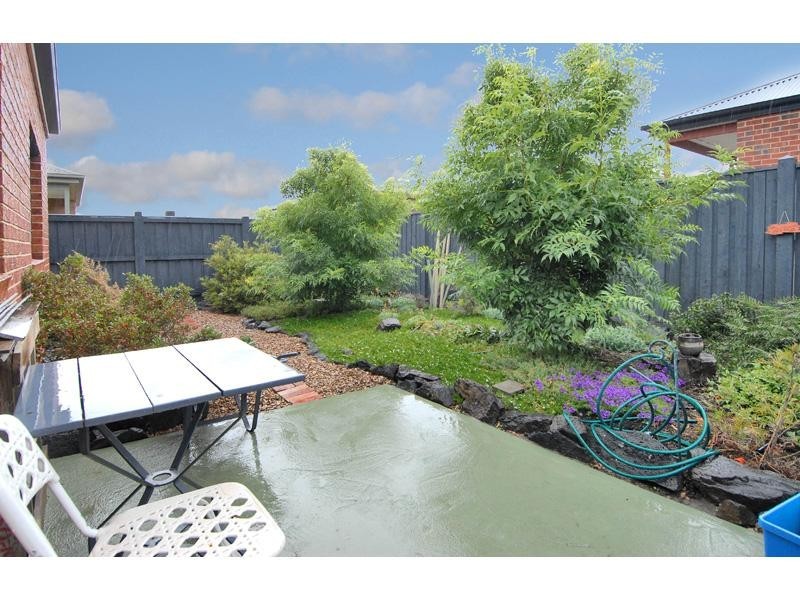 7 Gainsborough Drive, Craigieburn VIC 3064