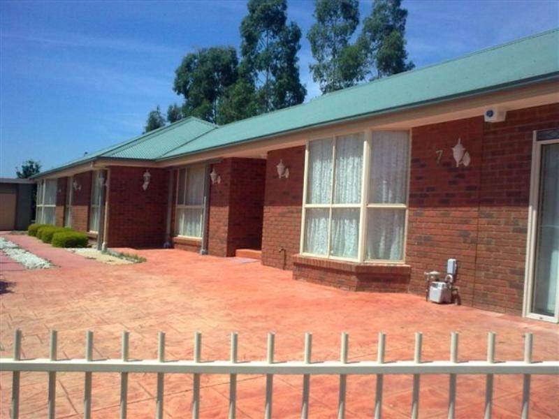 7 The Creek Approach, Craigieburn VIC 3064