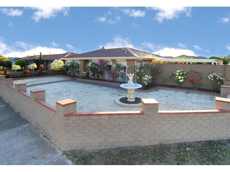 43 Rokeby Crescent, Craigieburn VIC 3064