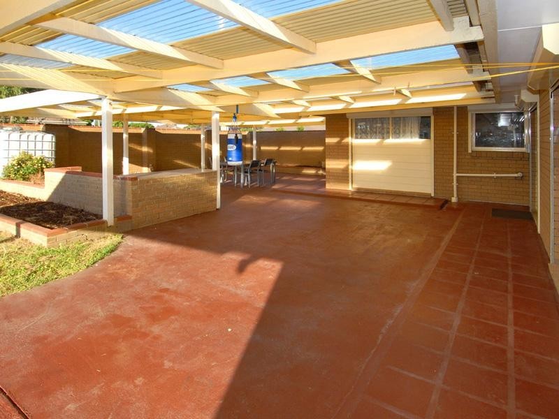 43 Rokeby Crescent, Craigieburn VIC 3064