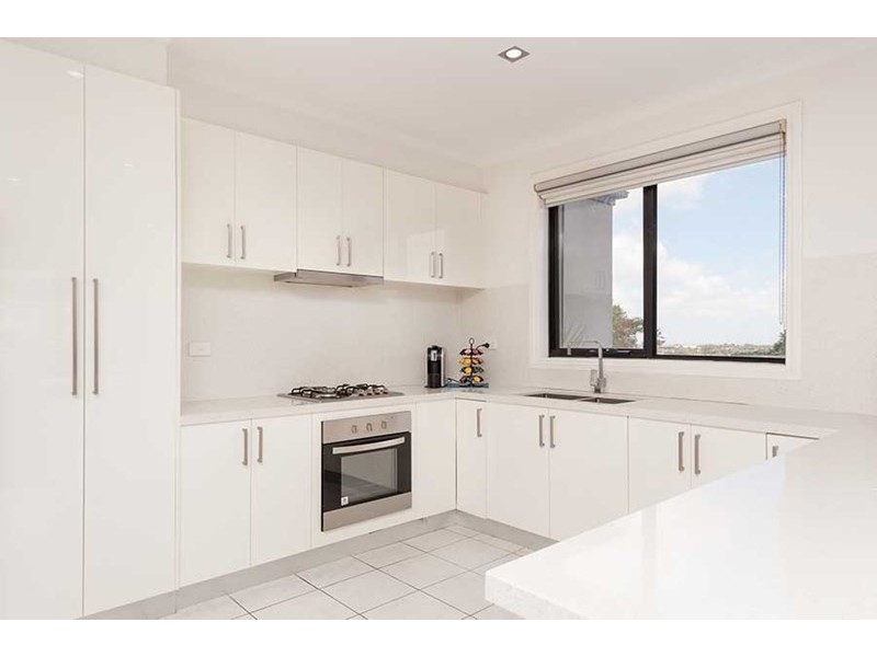 18 Grange Rise, Craigieburn VIC 3064