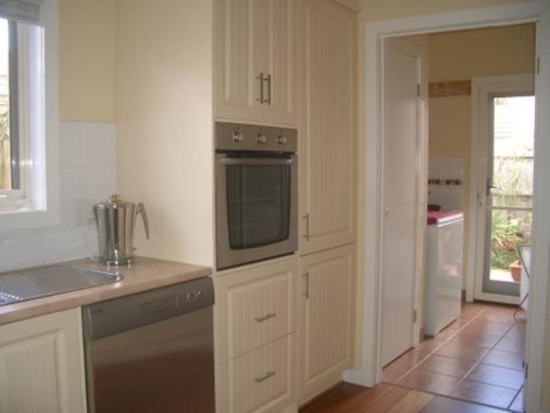 17 Moir Drive, Roxburgh Park VIC 3064