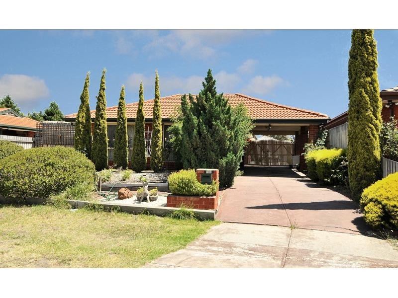 103 Rossiter Avenue, Roxburgh Park VIC 3064