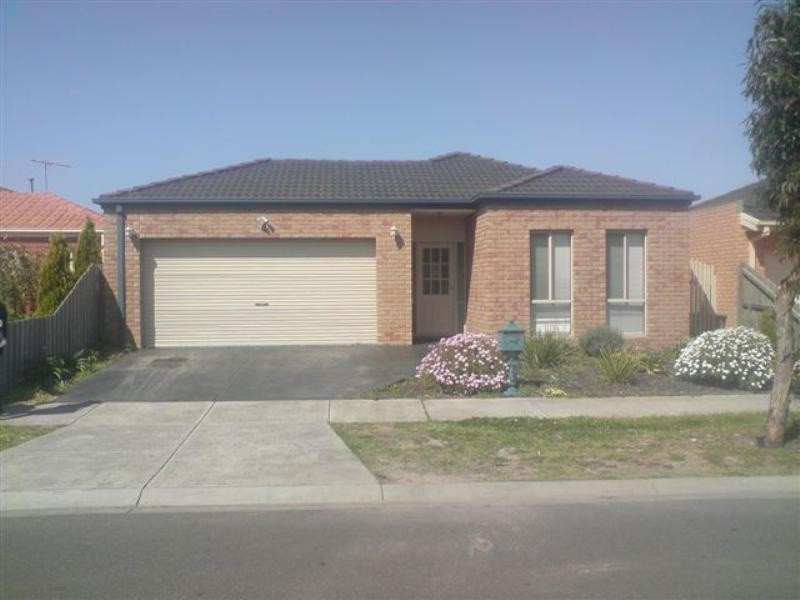 58 Rio Grande Drive, Roxburgh Park VIC 3064