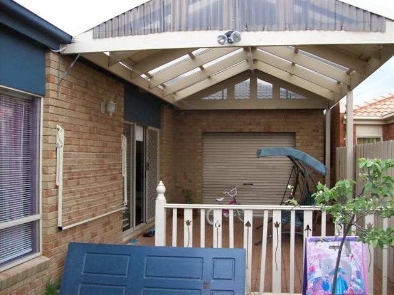 58 Rio Grande Drive, Roxburgh Park VIC 3064