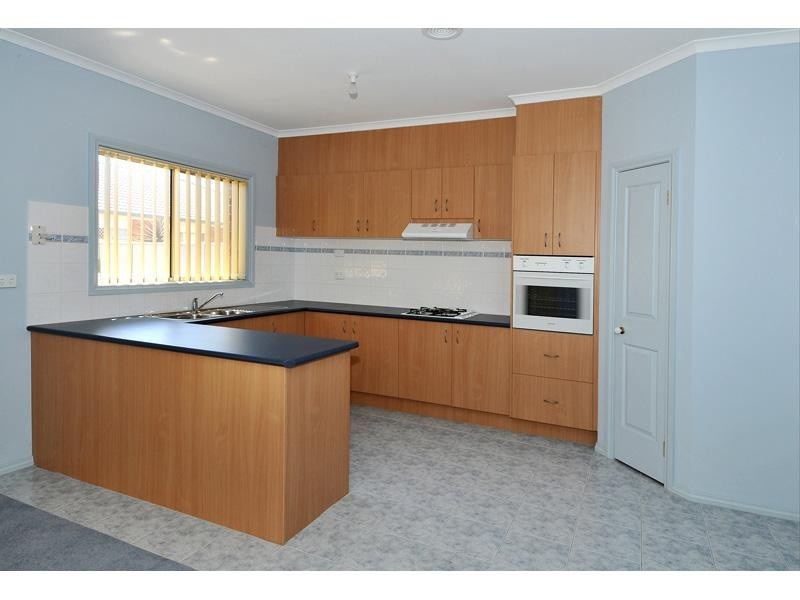 3 Woodbine Close, Craigieburn VIC 3064