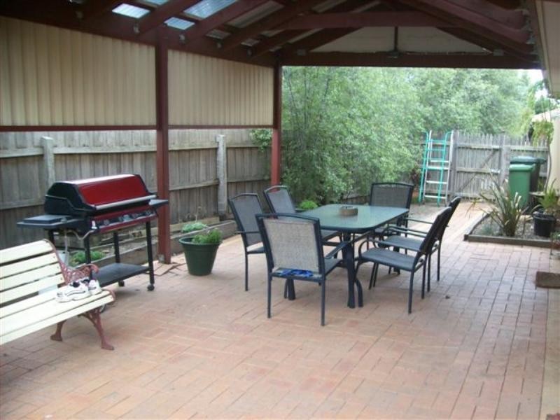 5 Leigh Court, Craigieburn VIC 3064