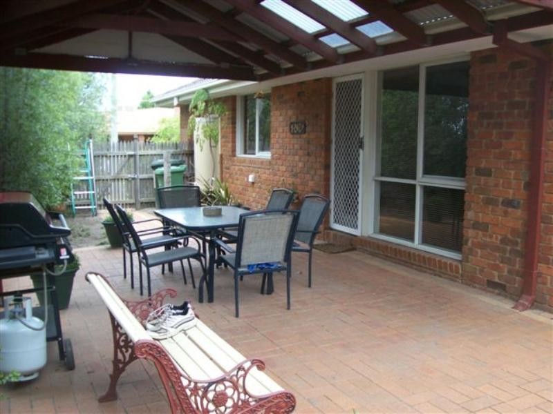 5 Leigh Court, Craigieburn VIC 3064