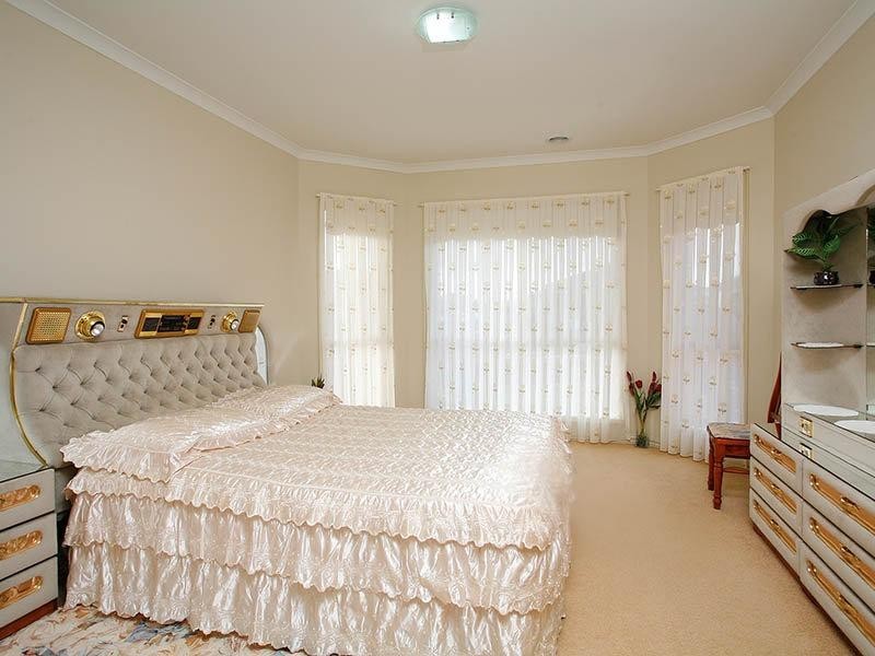 79 Lockwood Drive, Roxburgh Park VIC 3064