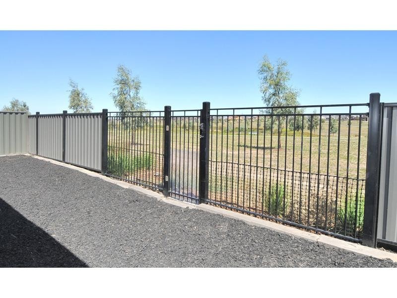 7 Belair Close, Craigieburn VIC 3064