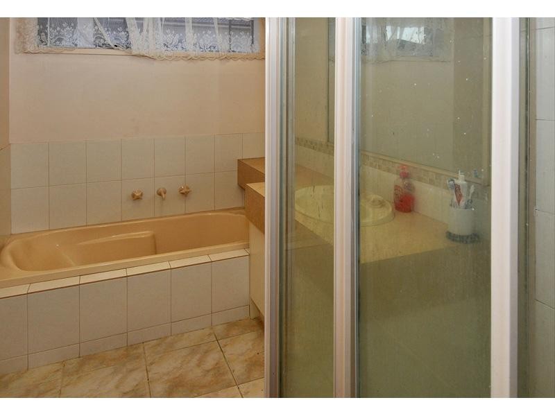 18 Eagleview Way, Craigieburn VIC 3064