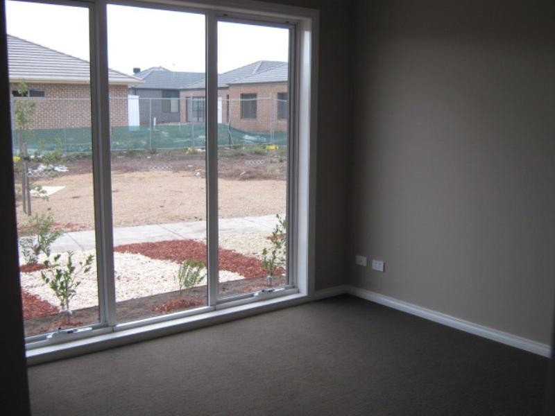 9 Acland Street, Craigieburn VIC 3064