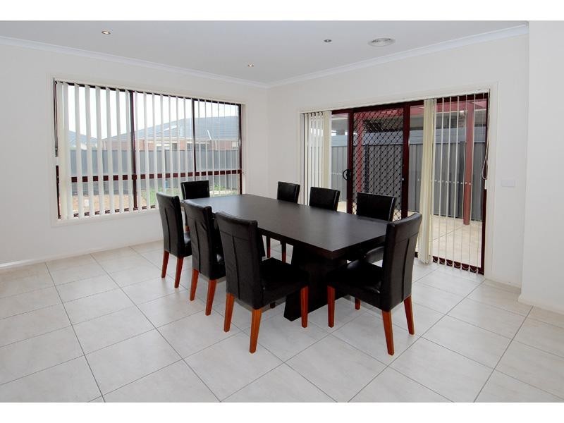 5 Perth Street, Craigieburn VIC 3064