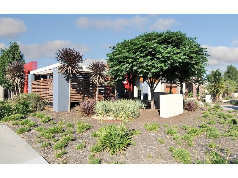 8 Harrington Avenue, Craigieburn VIC 3064