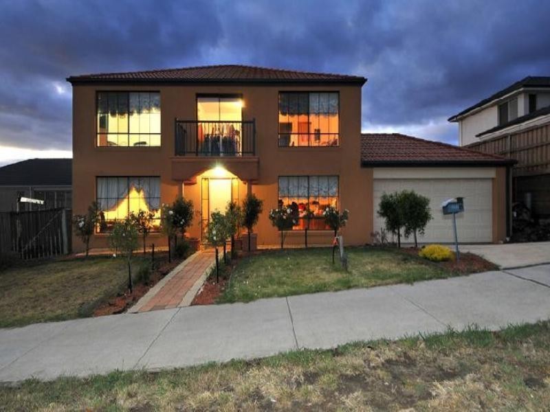 18 Eagleview Way, Craigieburn VIC 3064