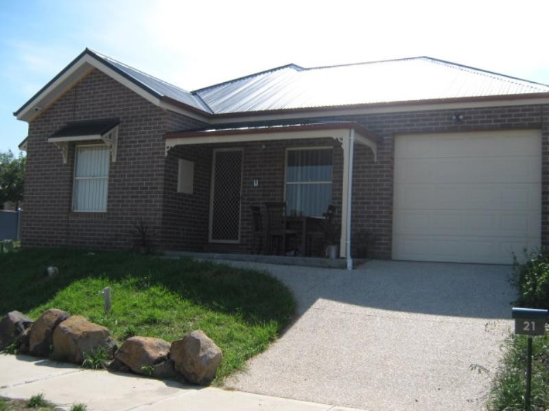 21 elsternwick Way, Craigieburn VIC 3064