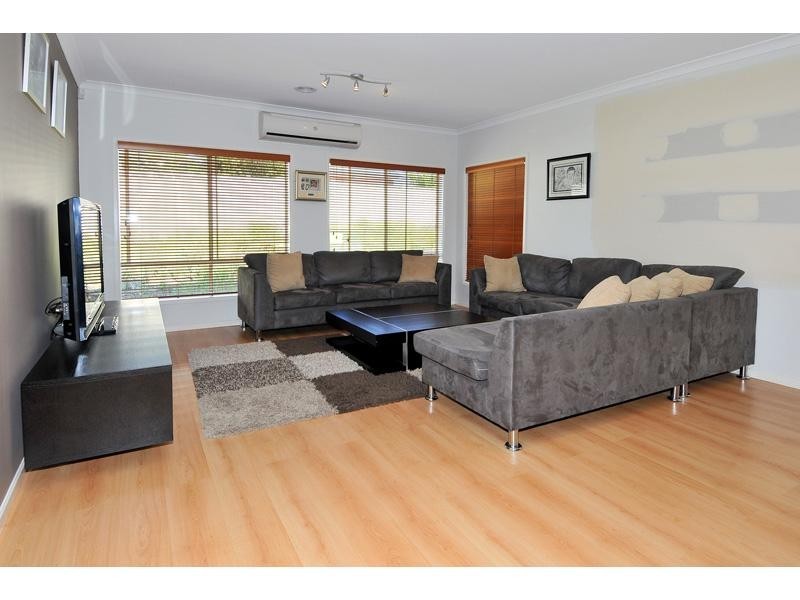 85 Golfview Drive, Craigieburn VIC 3064