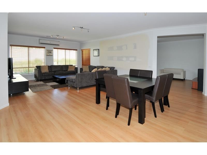 85 Golfview Drive, Craigieburn VIC 3064