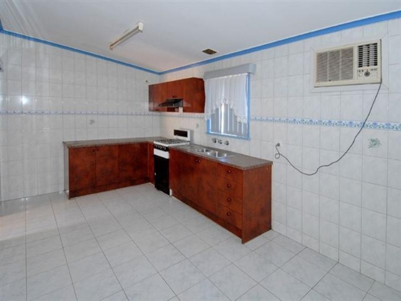 18 Mortlake Avenue, Dallas VIC 3047