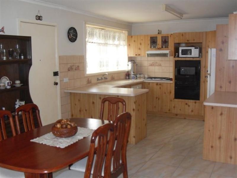 48 Tatura Crescent, Broadmeadows VIC 3047