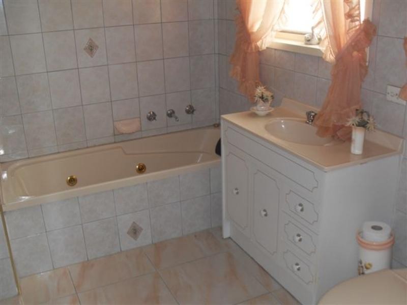 48 Tatura Crescent, Broadmeadows VIC 3047