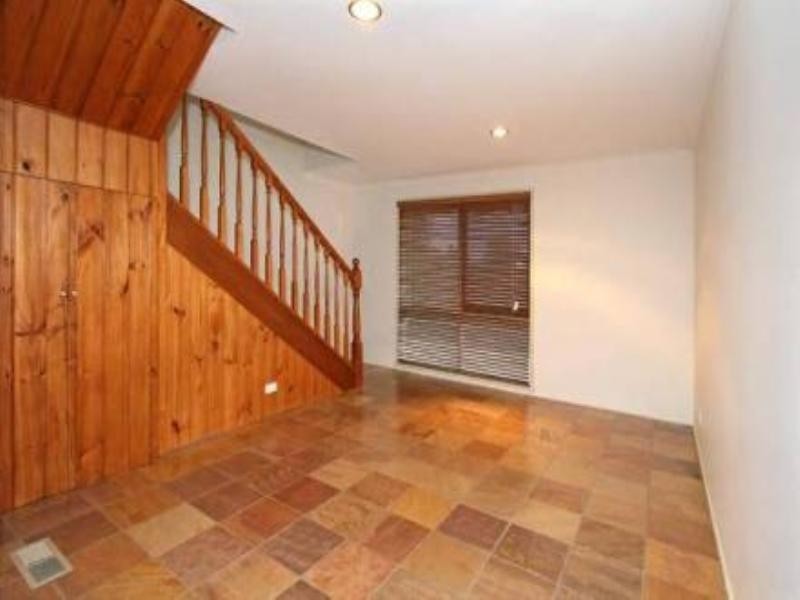 8 Langdon Crescent, Craigieburn VIC 3064