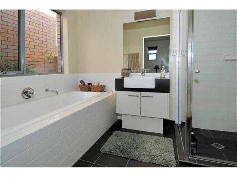 6 Thirlestane Place, Craigieburn VIC 3064
