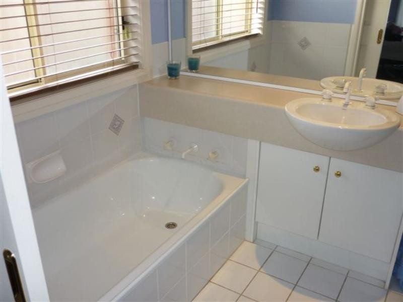 30 Willmott Drive, Craigieburn VIC 3064