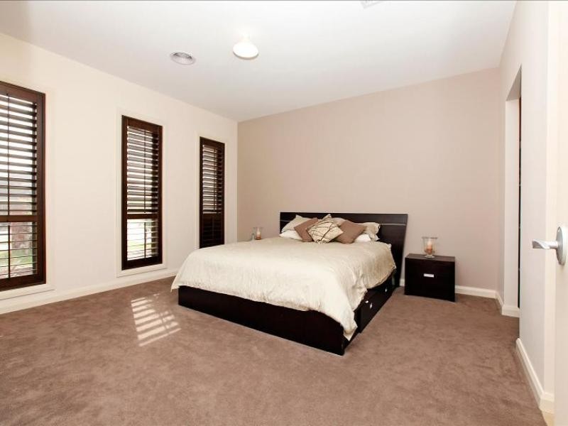 22 Wisteria Avenue, Craigieburn VIC 3064