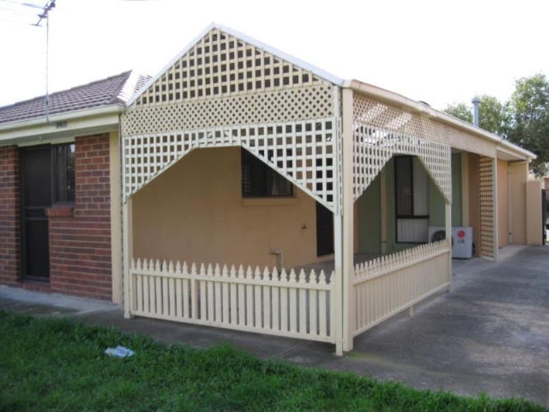 12 Hawker Avenue, Roxburgh Park VIC 3064