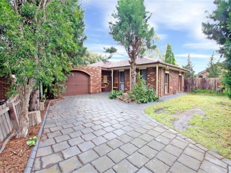 41 Beacon Hills Crescent, Craigieburn VIC 3064