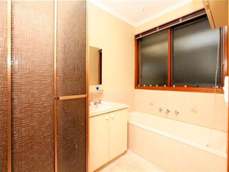 41 Beacon Hills Crescent, Craigieburn VIC 3064